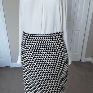 Banana Republic Chic Black and White Geometric Skirt